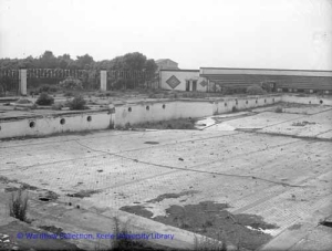 Smallthorne open air baths, Nov 1960